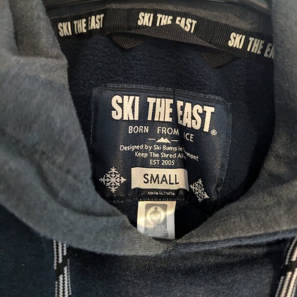 Ski The East Navy Blue Hooded Sweatshirt - Unisex Size Small - Picture 1 of 2